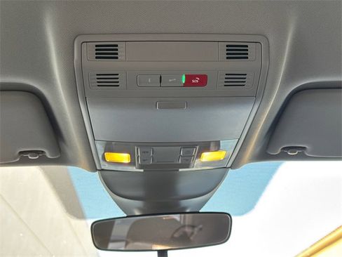 Certified 2023 Volkswagen Taos SE image 22