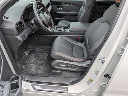 New 2025 Honda Pilot TrailSport image 10