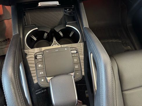Used 2021 Mercedes-Benz GLE 350 4MATIC image 23