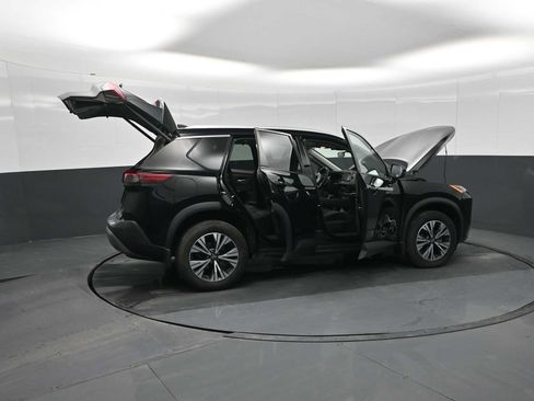 Used 2022 Nissan Rogue SV w/ SV Premium Package image 28