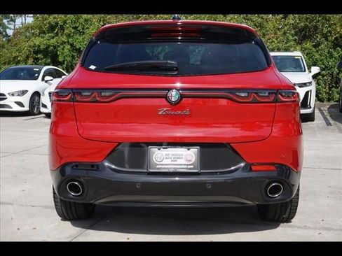 Used 2024 Alfa Romeo Tonale Veloce image 4