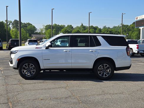 Used 2024 Chevrolet Tahoe Z71 w/ Luxury Package AWD/4WD image 14