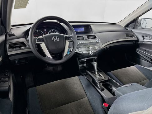 Used 2010 Honda Accord LX-P image 17