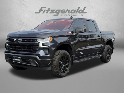 Used 2023 Chevrolet Silverado 1500 RST AWD/4WD image 2