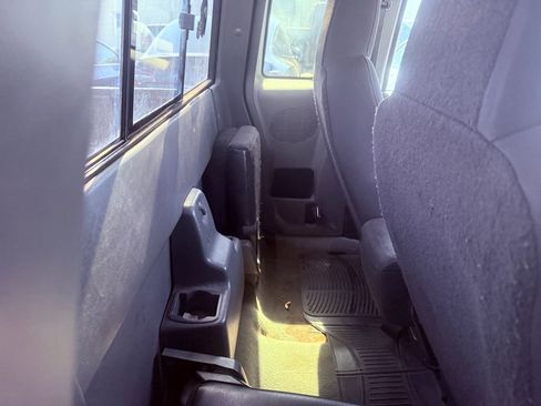 Used 2004 Ford Ranger XLT image 5