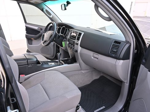 Used 2008 Toyota 4Runner SR5 RWD image 13