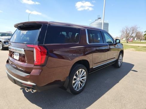 Certified 2022 GMC Yukon XL Denali AWD/4WD image 5
