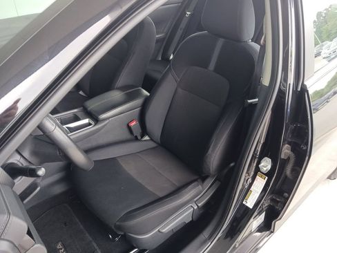 Used 2024 Nissan Sentra SV w/ All-Weather Package FWD image 23