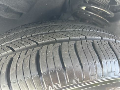 Used 2026 Ford Explorer Active RWD image 12