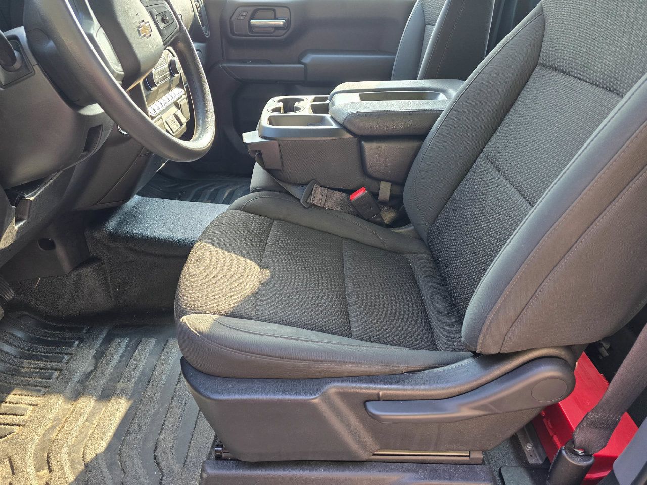 Used 2025 Chevrolet Silverado 1500 W/T RWD image 13