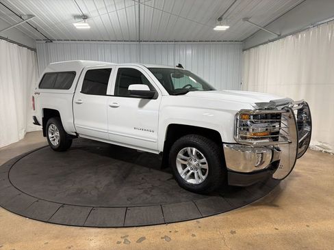 Used 2018 Chevrolet Silverado 1500 LT w/ All Star Edition image 11