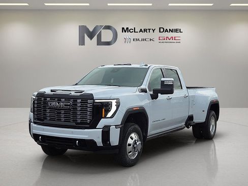 New 2026 GMC Sierra 3500 Denali Ultimate image 2