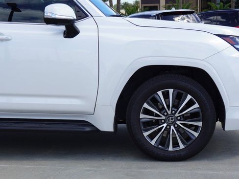 Used 2023 Lexus LX 600 4WD w/ Interior Upgrade Package image 9