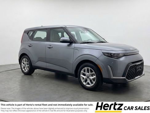 Used 2025 Kia Soul LX w/ LX Technology Package image 1