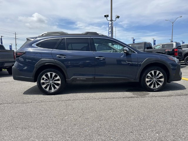 Used 2023 Subaru Outback Touring XT AWD/4WD image 4