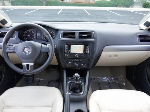 Used 2014 Volkswagen Jetta TDI FWD image 71