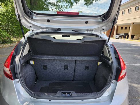 Used 2012 Ford Fiesta SE image 10