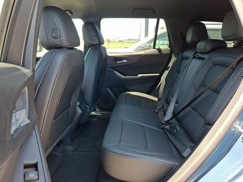 New 2026 Chevrolet Equinox LT w/ Convenience Package II FWD image 6