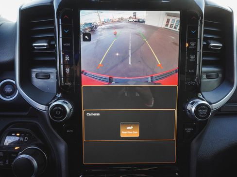 Used 2023 RAM 1500 Big Horn image 17