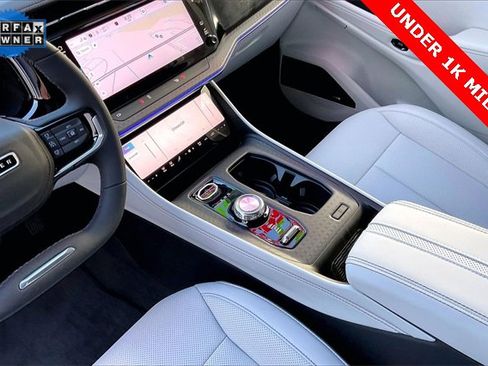 Used 2025 Jeep Wagoneer S Limited image 17