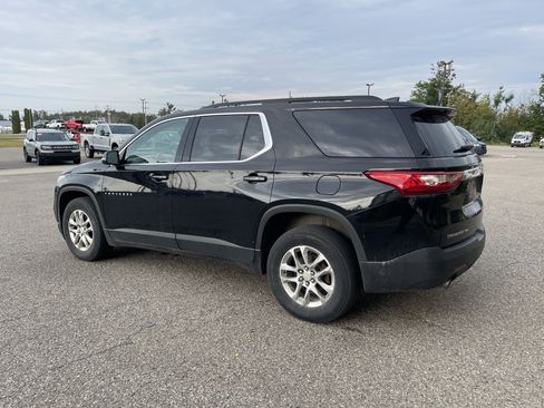 Used 2021 Chevrolet Traverse LT w/ LPO, Floor Liner Package AWD/4WD image 6