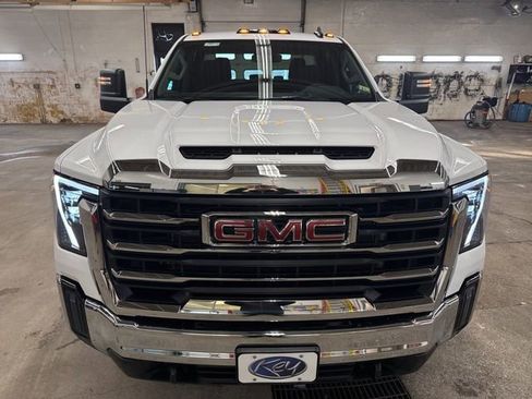 New 2026 GMC Sierra 2500 SLE w/ SLE Convenience Package image 2