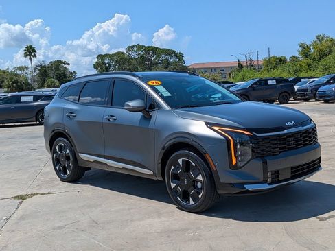 Certified 2026 Kia Sportage SX Prestige AWD/4WD image 2