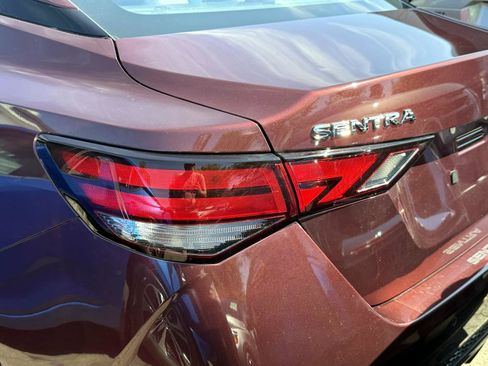 Used 2020 Nissan Sentra SV FWD image 7