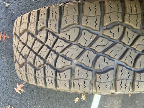 Used 2025 GMC Sierra 2500 AT4X image 12