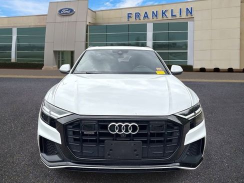 Used 2019 Audi Q8 Premium Plus w/ Premium Plus image 2