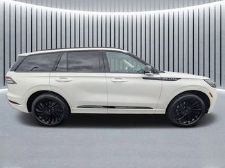 New 2026 Lincoln Aviator Reserve video 2