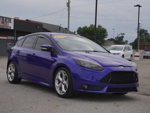 Used 2014 Ford Focus ST w/ Equipment Group 201A FWD image 9