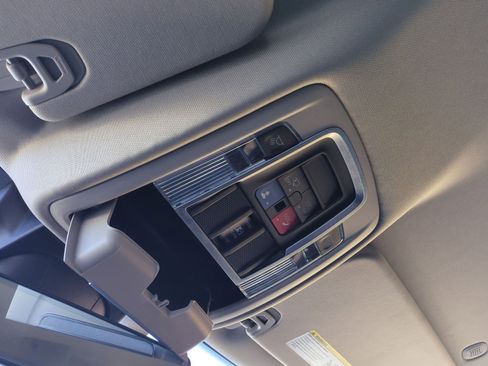 Used 2022 RAM 1500 Laramie image 27