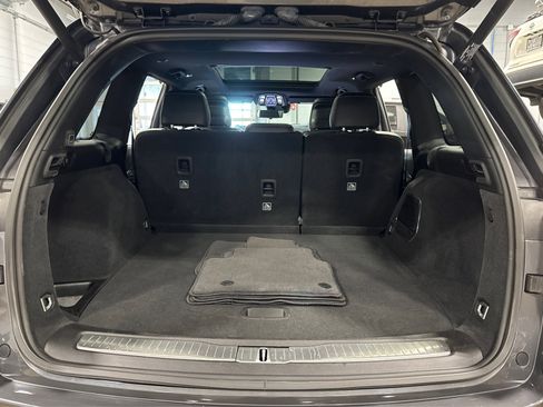 Used 2022 Jeep Grand Cherokee Overland w/ Luxury Tech Group IV image 47