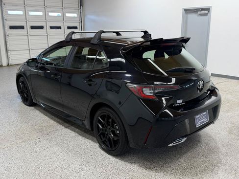 Used 2019 Toyota Corolla XSE FWD image 2