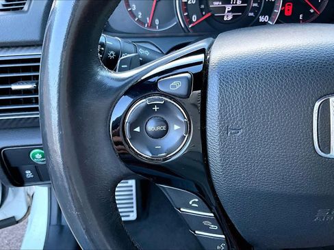 Used 2016 Honda Accord Sport image 21