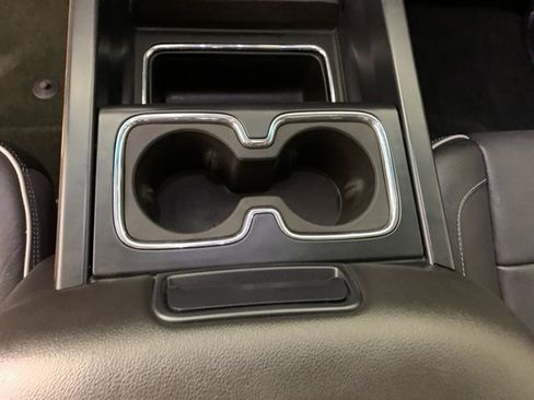 Used 2018 Chevrolet Silverado 1500 High Country image 26