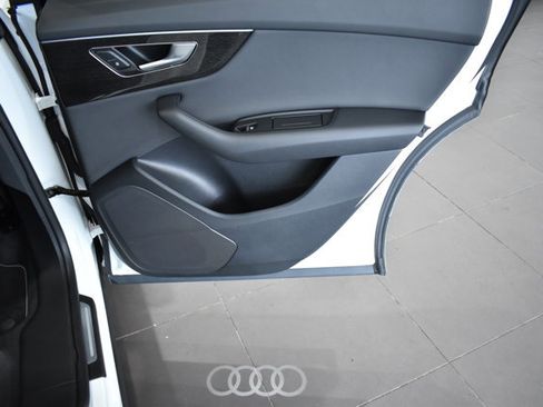 Used 2019 Audi Q8 Premium w/ Convenience Package AWD/4WD image 24