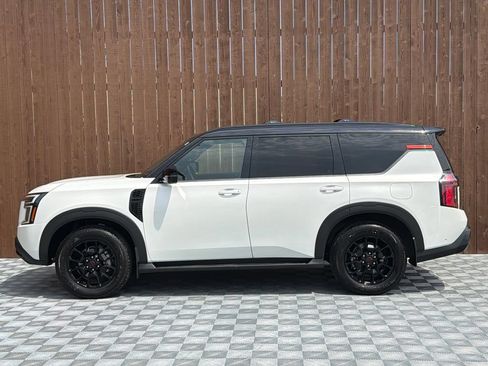 Used 2025 Nissan Armada PRO-4X AWD/4WD image 17