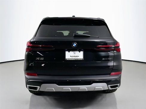 New 2026 BMW X5 sDrive40i w/ Climate Comfort Package RWD image 11
