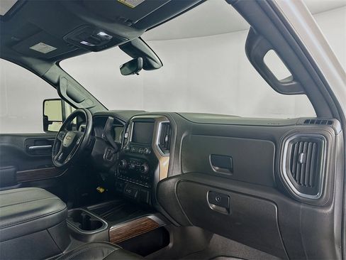 Used 2023 Chevrolet Silverado 2500 High Country w/ Z71 Off-Road Package image 29