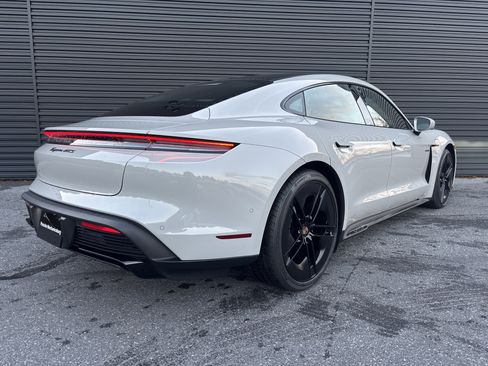 New 2026 Porsche Taycan GTS image 5