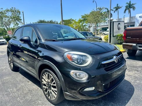 Used 2017 FIAT 500X Lounge w/ Lounge Premium Package (FWD) image 2
