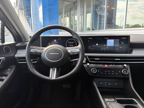 Used 2025 Hyundai Sonata SEL FWD image 15