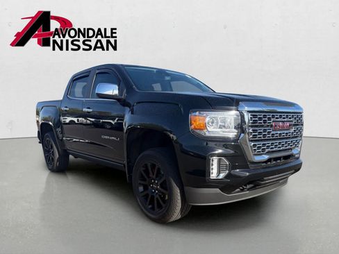 Used 2022 GMC Canyon Denali w/ Denali Black Edition Package AWD/4WD image 4