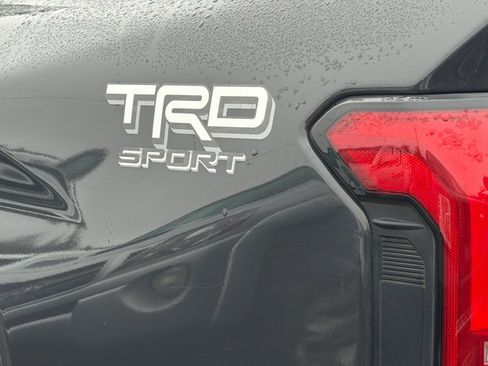 Used 2025 Toyota Tacoma TRD Sport AWD/4WD image 22