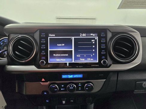 Used 2021 Toyota Tacoma SR5 RWD image 23