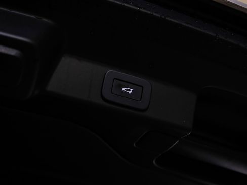 Used 2024 Jaguar F-PACE R-Dynamic S AWD/4WD image 66