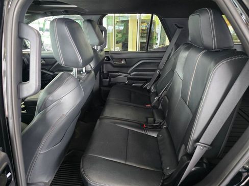 Used 2026 Toyota 4Runner Limited AWD/4WD image 39