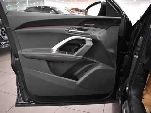 Certified 2025 Audi Q5 Premium Plus w/ Premium Plus AWD/4WD image 31